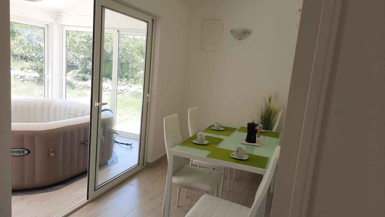 Holiday House Vela Vrta Sveti Ivan Dobrinjski Eksteriør billede