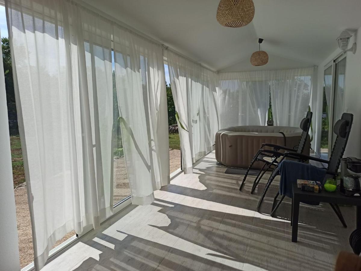 Holiday House Vela Vrta Sveti Ivan Dobrinjski Eksteriør billede