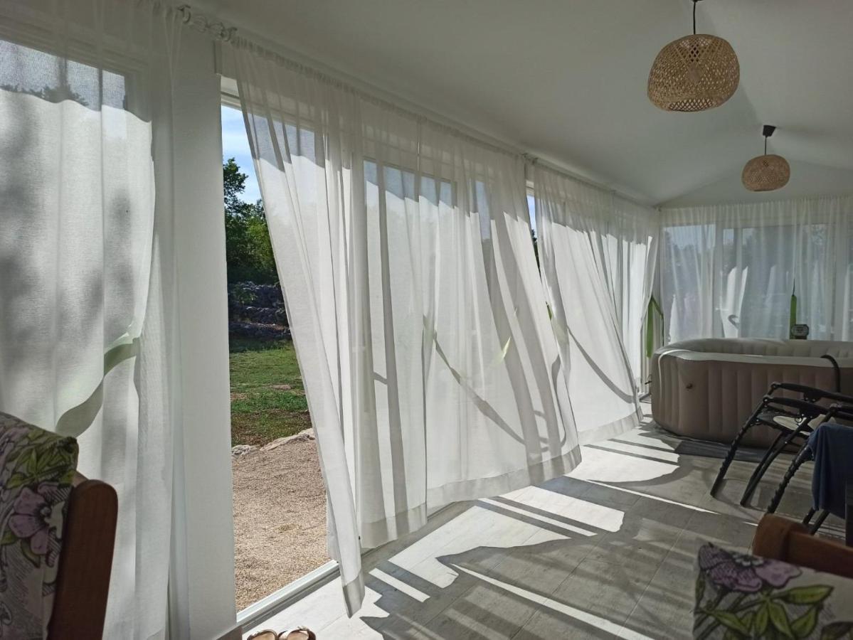 Holiday House Vela Vrta Sveti Ivan Dobrinjski Eksteriør billede